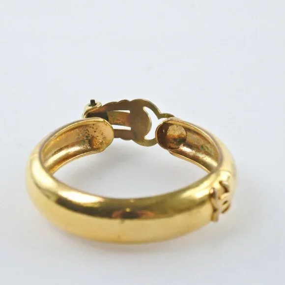 CHANEL Gold Earrings - Picture 6 of 7